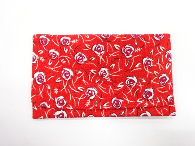 リサイクル　薔薇模様数珠入れ